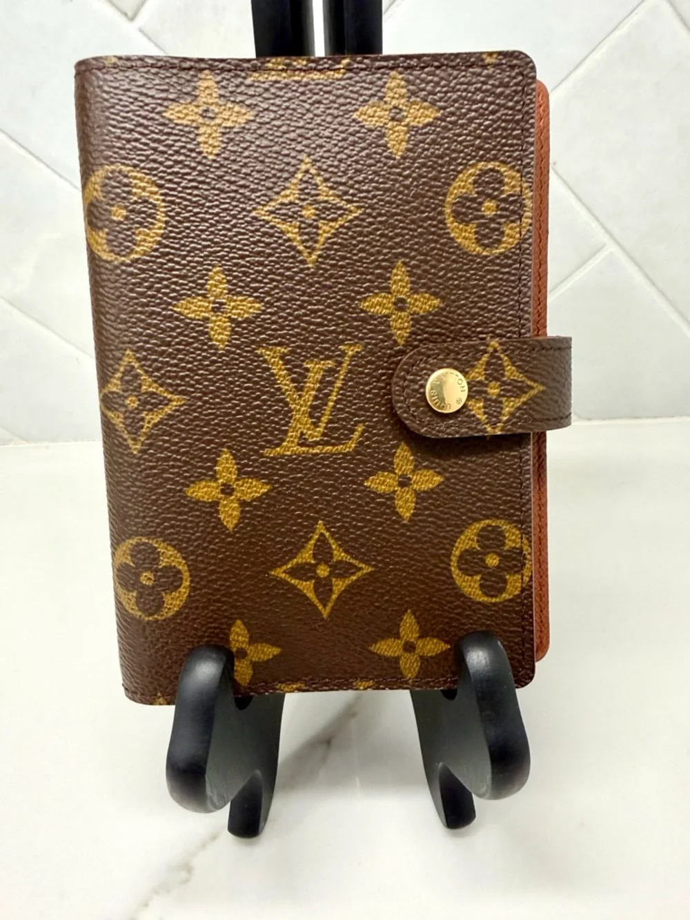 Louis Vuitton Monogram Agenda Passport Organizer - Picture 1 of 8